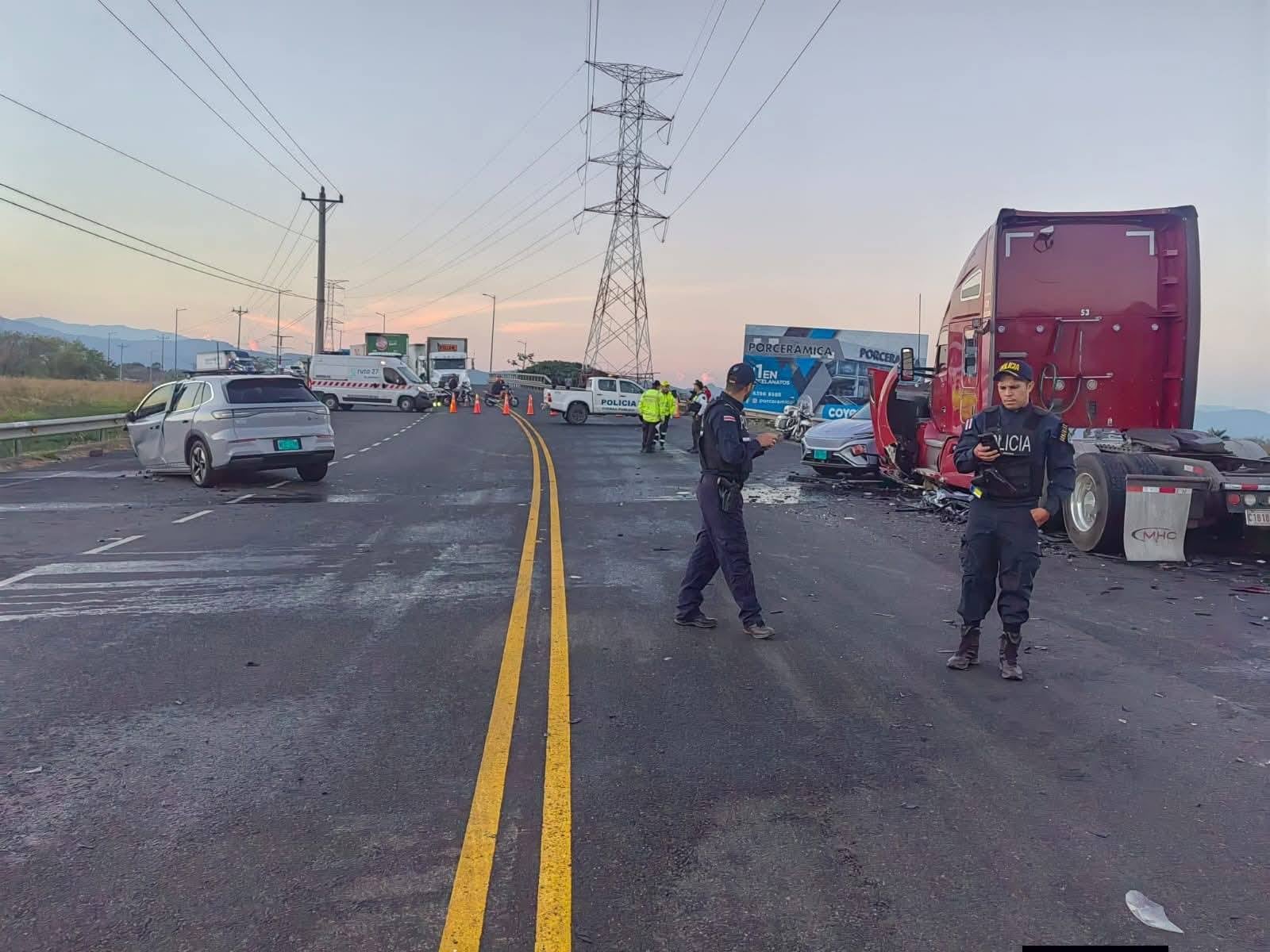 El mortal accidente ocurrió en El Coyol de Alajuela. Foto Facebook.