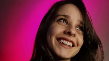 Actriz Ilse Faith se muestra muy enamorada al celebrar “tres años y medio de pura miel”