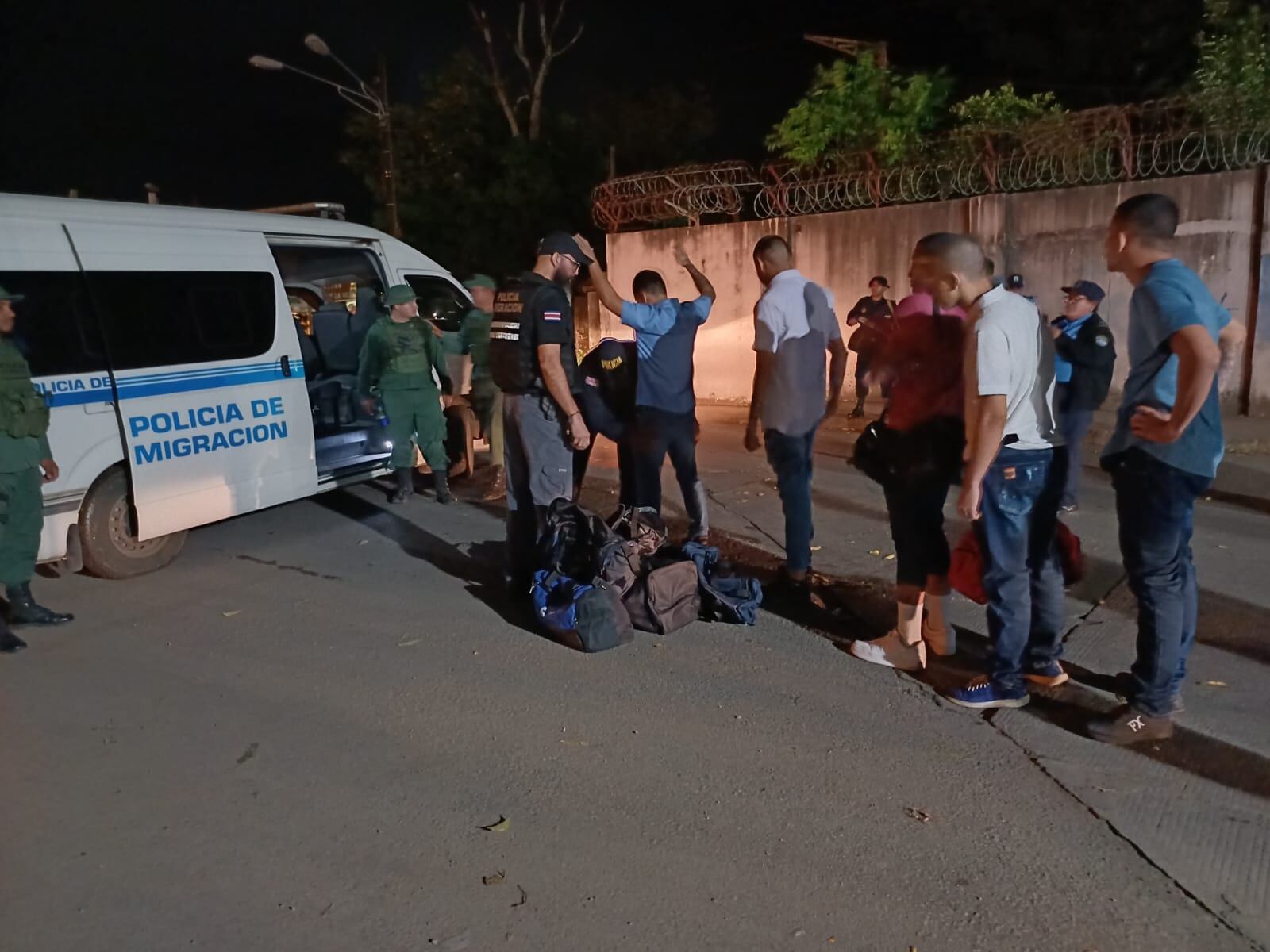 Nicaragua entregó a 19 ticos que descontaban penas en ese país