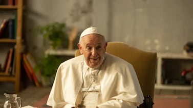Esto dice el Vaticano sobre bautizos de personas transgénero y de hijos de parejas del mismo sexo