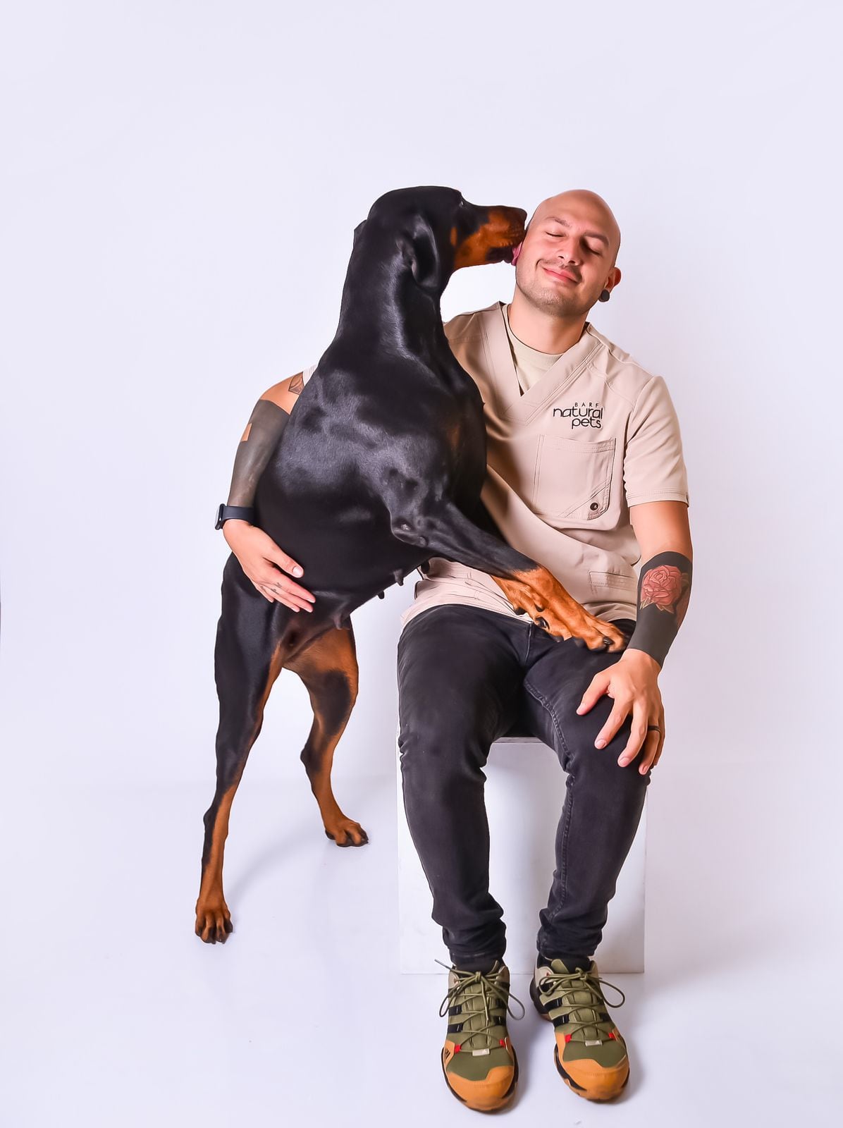 Chinee a su perrito y aprenda a alimentarlo correctamente en Viva Feria de Mascotas.