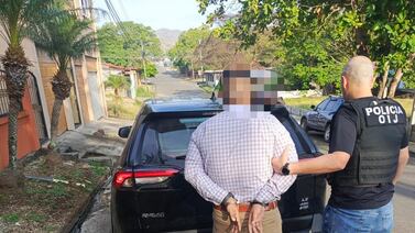 Agente y técnico judicial detenidos por depositarse dinero de causas penales