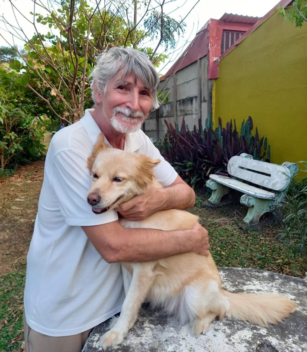 Karl Lansche, de 68 años, es un pianista alemán radicado en Costa Rica desde hace 45 años, él está desaparecido y su familia pide ayuda para localizarlo. Foto: Andrea Lansche para La Teja