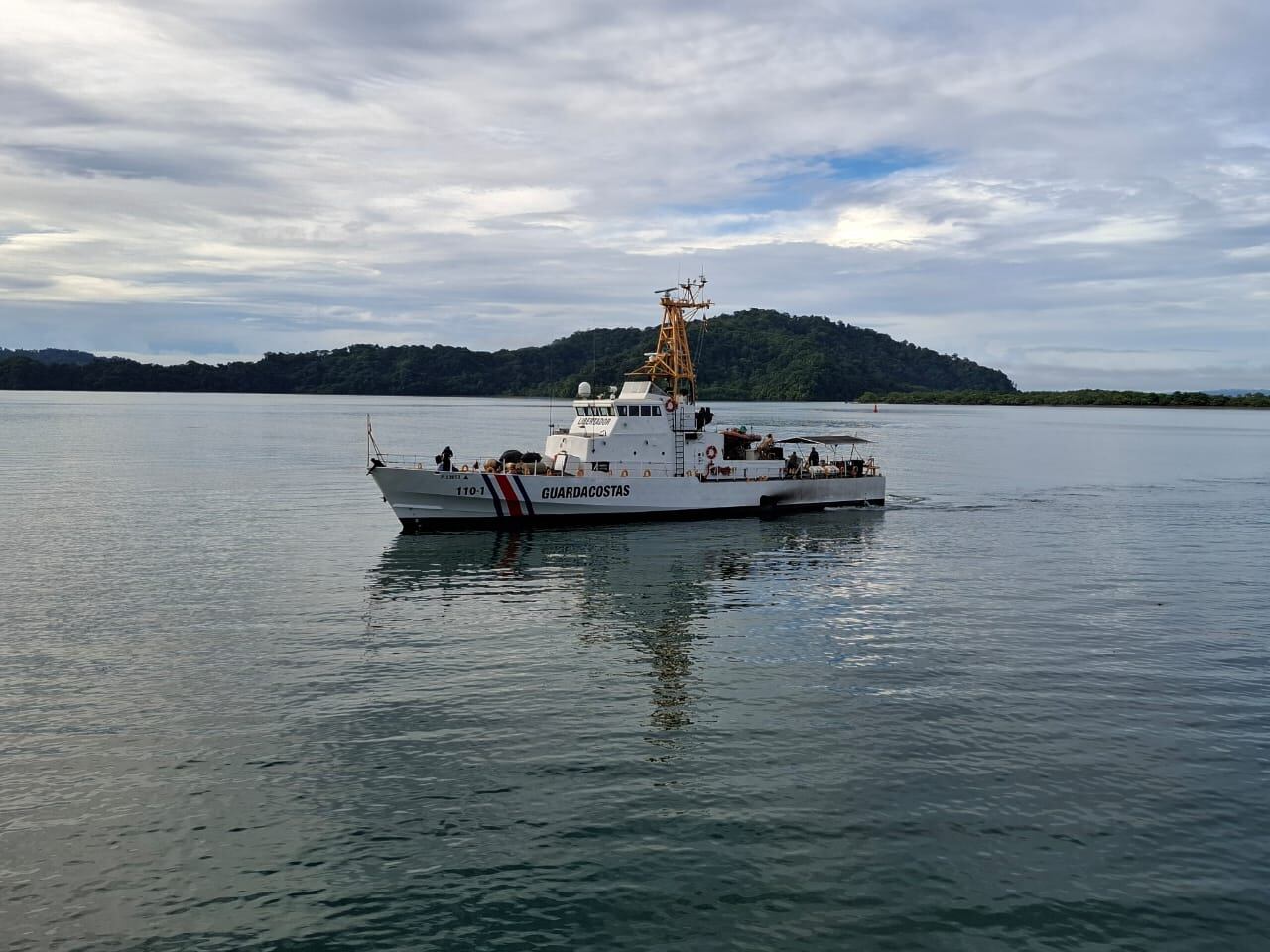 Gustavo Adolfo Valencia Portocarrero fue rescatado luego de pasar una semana aferrado a una pichinga