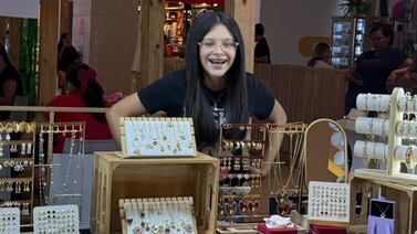 Bianca, la niña herediana que transformó su hogar con pulseras y sueños de volar