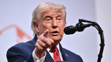 Irán desafía a Trump con afiche provocativo luego de amenazas del presidente de Estados Unidos