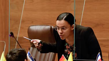 Uno de los perritos de Sofía Guillén se dio cuenta, antes que ella, de su embarazo