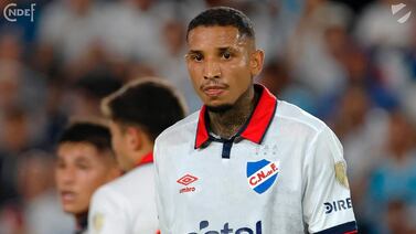 Jugador uruguayo Juan Izquierdo muere a los 27 años tras falla cardíaca que sufrió en medio partido