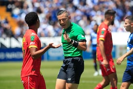 Puntarenas vs Sporting: árbitro tomó una pésima decisión durante el juego y analista le tira con todo