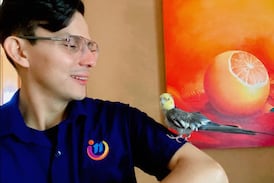 De vivir enfermo y en silla de ruedas, presentador Felipe Loaiza disfruta algo que nunca soñó