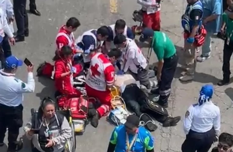Aficionado sufrió infarto en las afueras del estadio de México previo a la inauguración del Mundial 2026