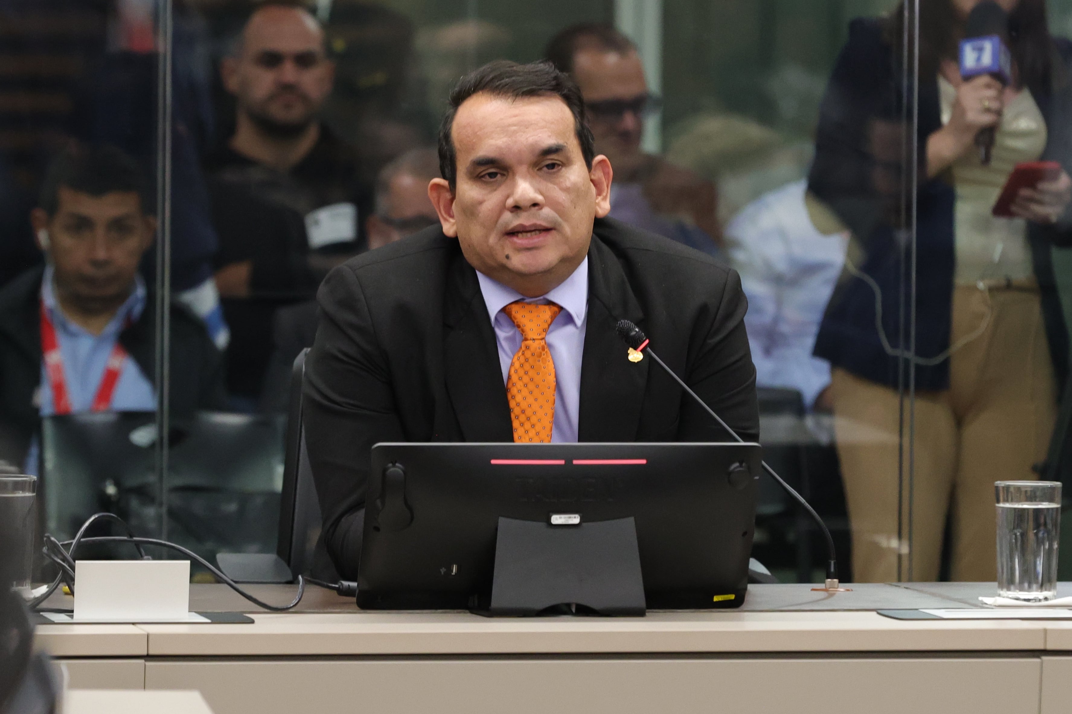 Acá puede seguir la transmisión de la comparecencia del director del OIJ en la Asamblea | La Teja