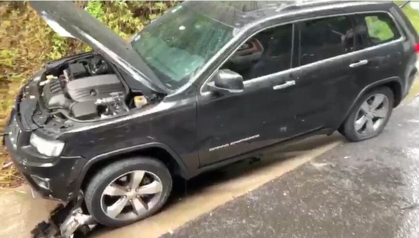 Choque en el cerro de la Muerte deja cuatro personas heridas. Foto Bomberos.