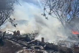 Bomberos revelan qué había dentro de la bodega incendiada en La Guácima