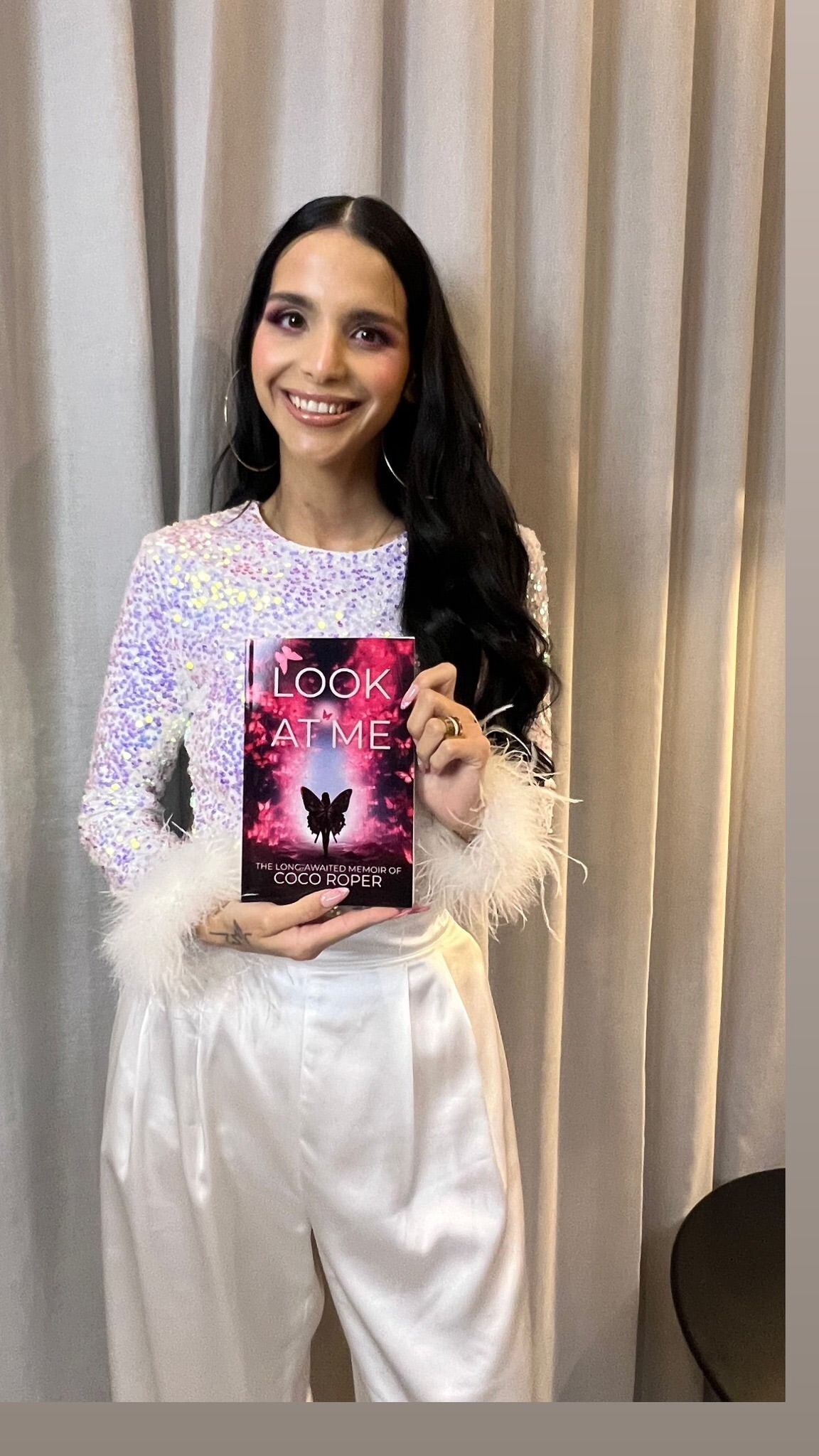 Nicole "Coco" Roper, hija de Lynda Díaz.