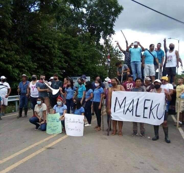En la madrugada de este sábado, la Fuerza Pública logró abrir el paso de vehículos en algunos puntos como Aguas Zarcas de San Carlos, sin embargo, los esfuerzos cobraron factura alta.