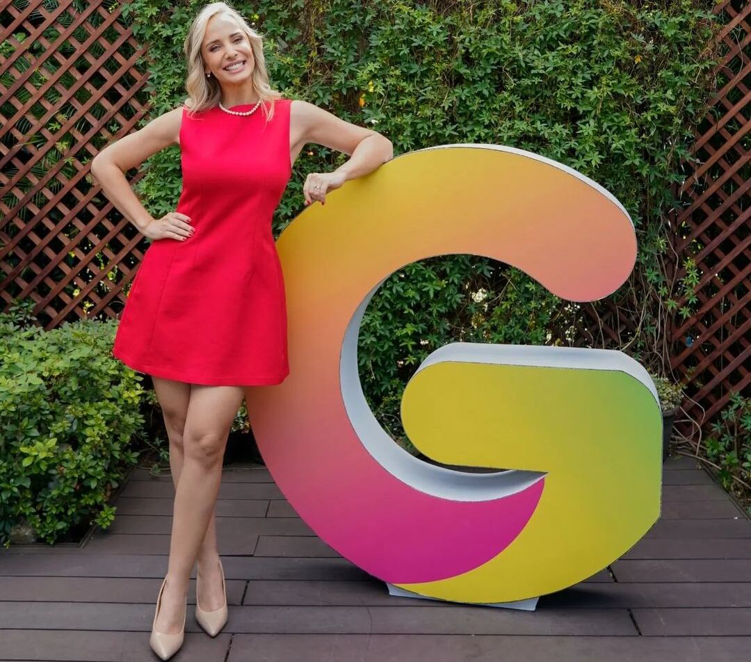 Charlyn López, presentadora de Giros.