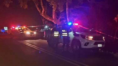 Hombre muere a balazos mientras se bajaba de su carro frente a una casa en Aguas Zarcas, San Carlos