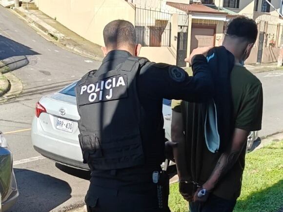 Gómez fue detenido luego de que el OIJ allanó su vivienda.