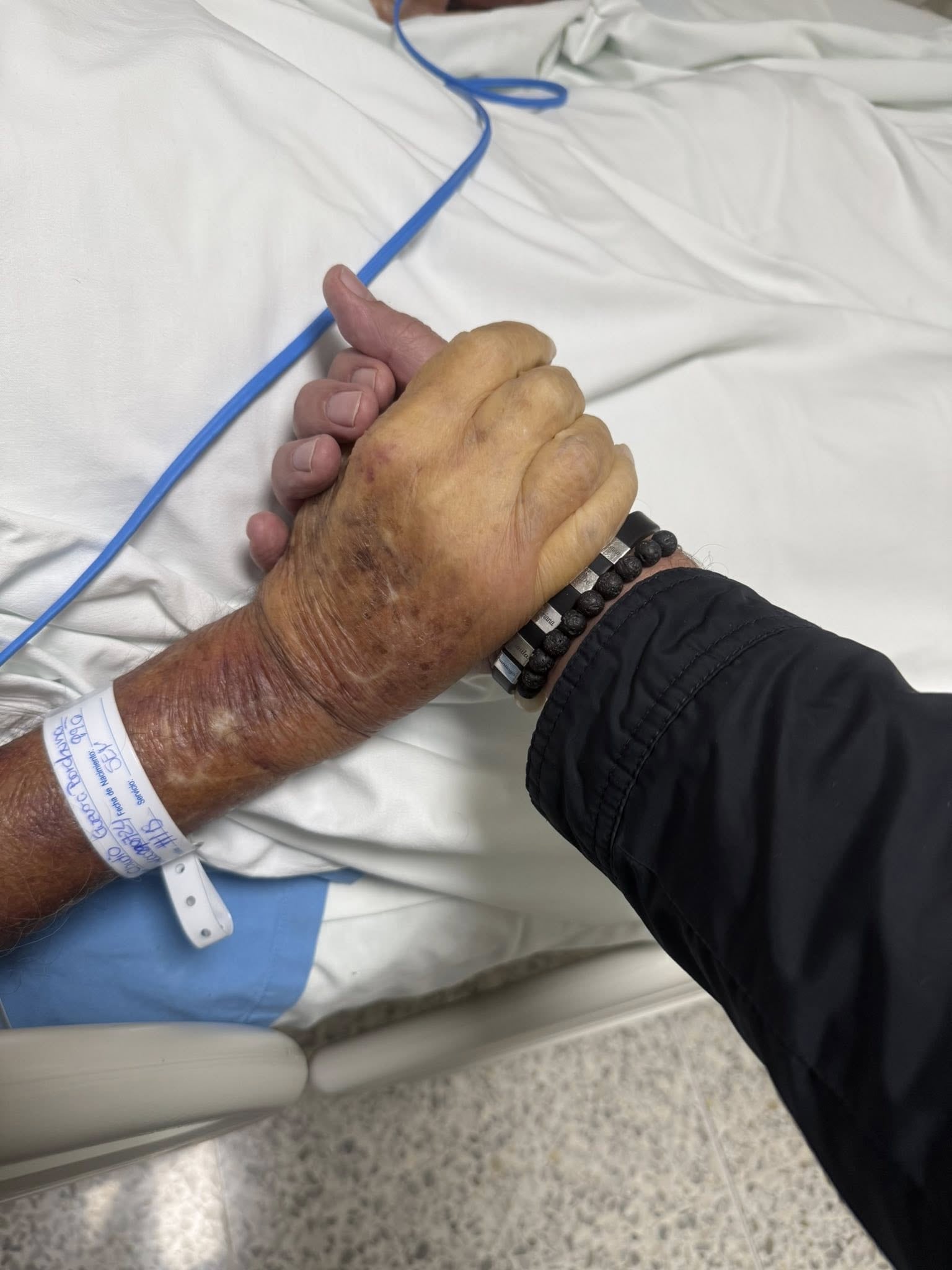 Otto Guevara despide a su papa con sentido mensaje