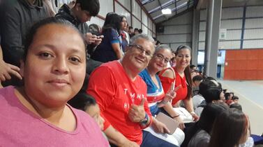 Ver a hija a punto de entrar a la U motivó a guarda a tomar gran decisión
