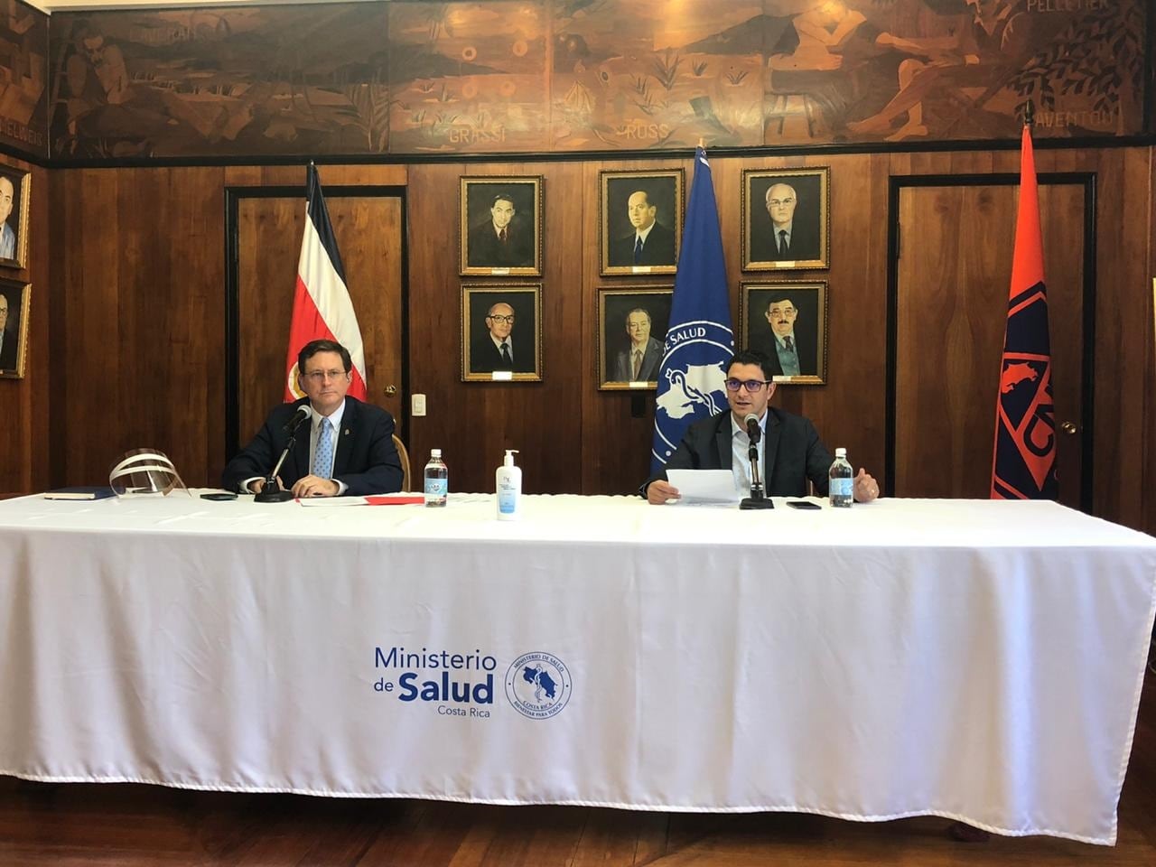 Conferencia de prensa del martes 7 de abril, en el Ministerio de Salud. Presidencia.