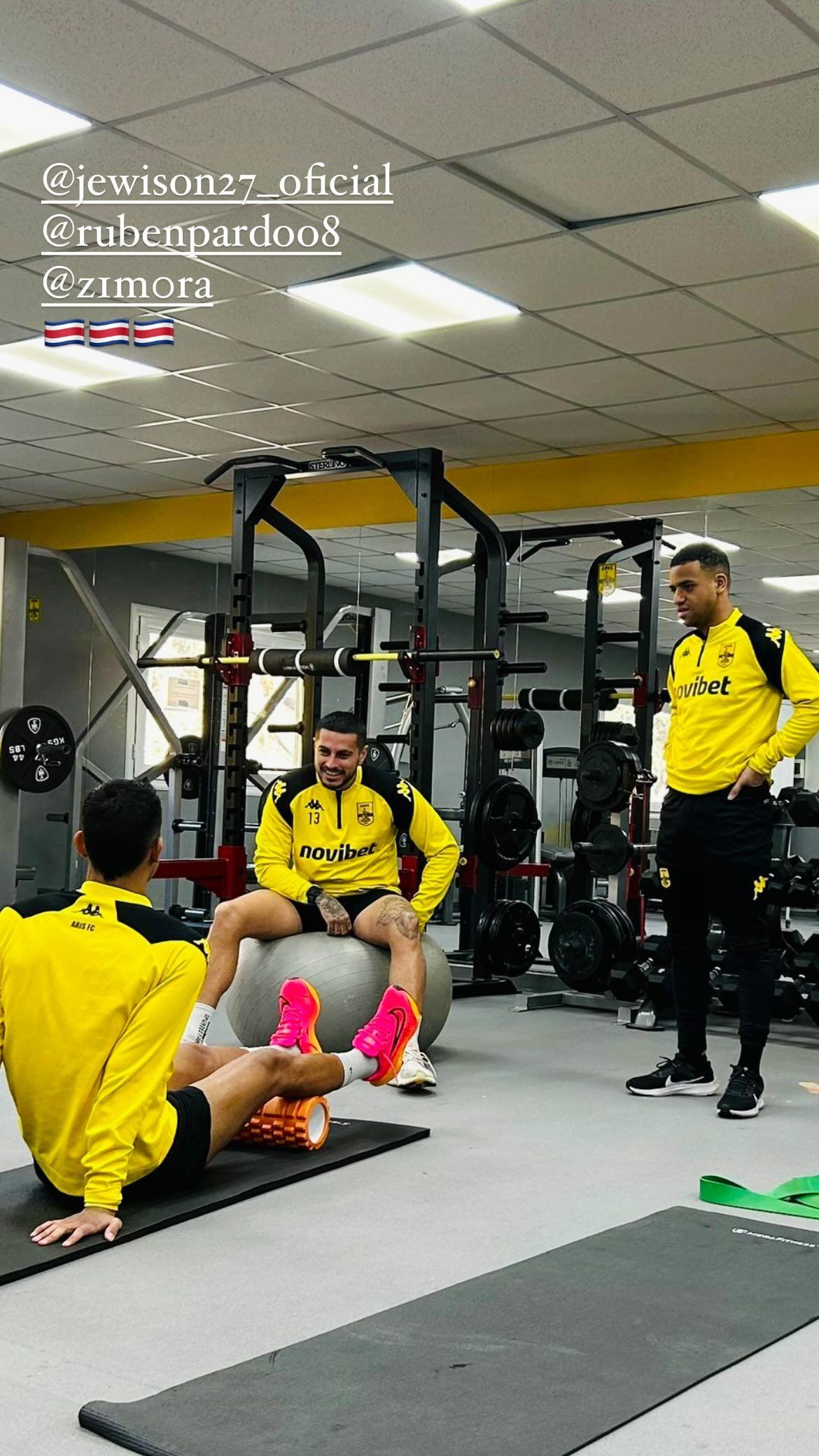 Los legionarios Álvaro Zamora, Jewison Bennette y Ronald Matarrita se están poniendo al día en el club griego.