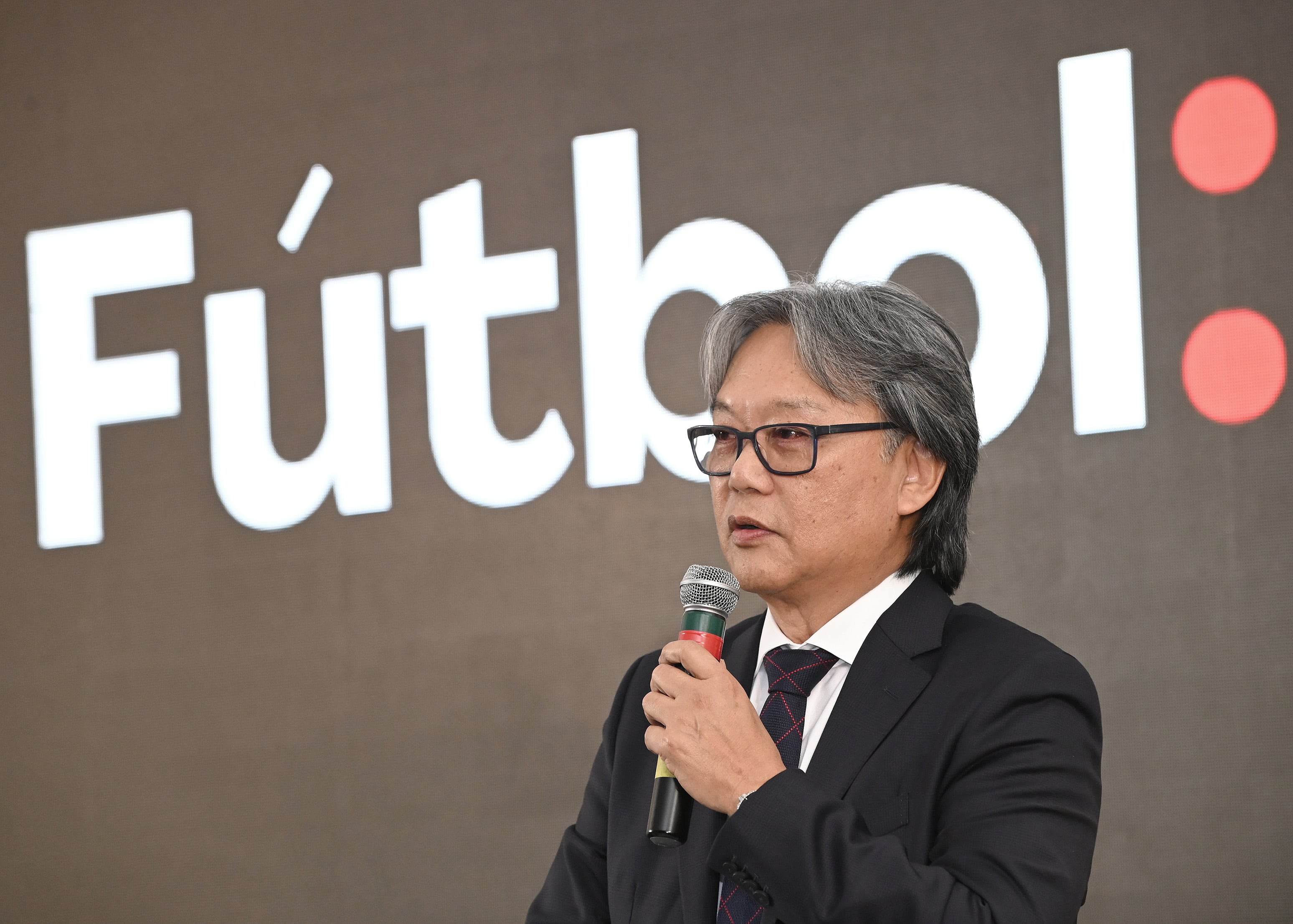 Eduardo Li presenta libro Futbol:.