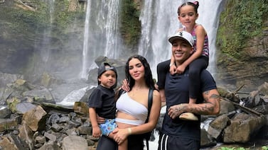 Kimberly Loaiza y Juan de Dios Pantoja muestran a sus millones de seguidores las bellezas de Costa Rica
