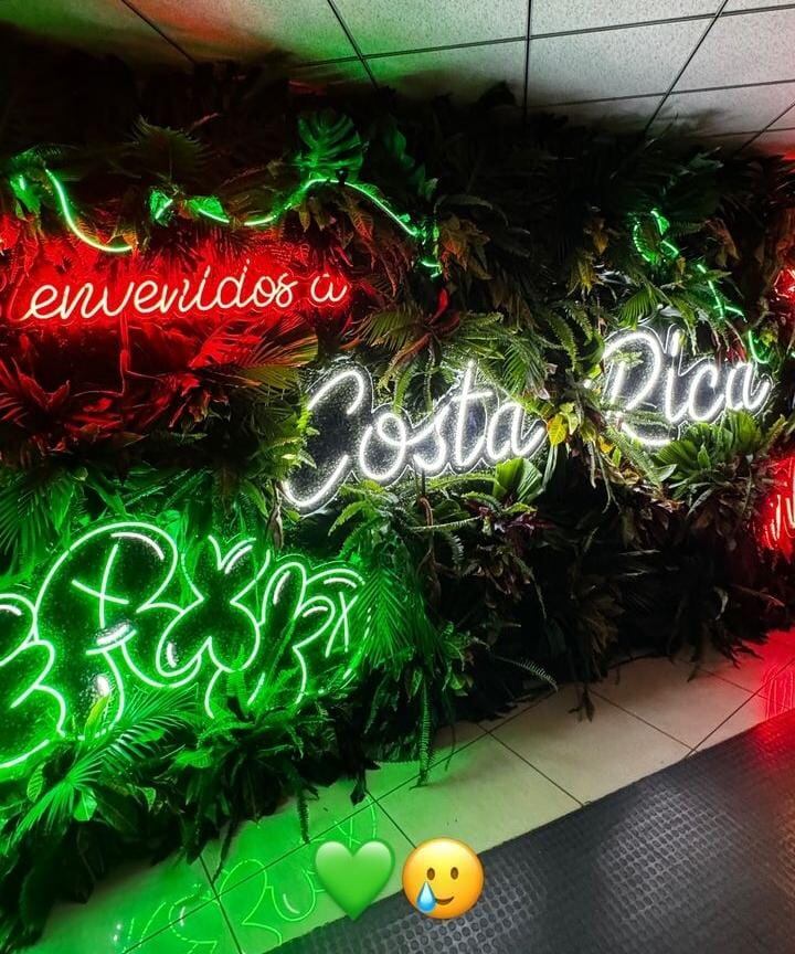 Feid quedó impresionado con recibimiento que le dieron en Costa Rica