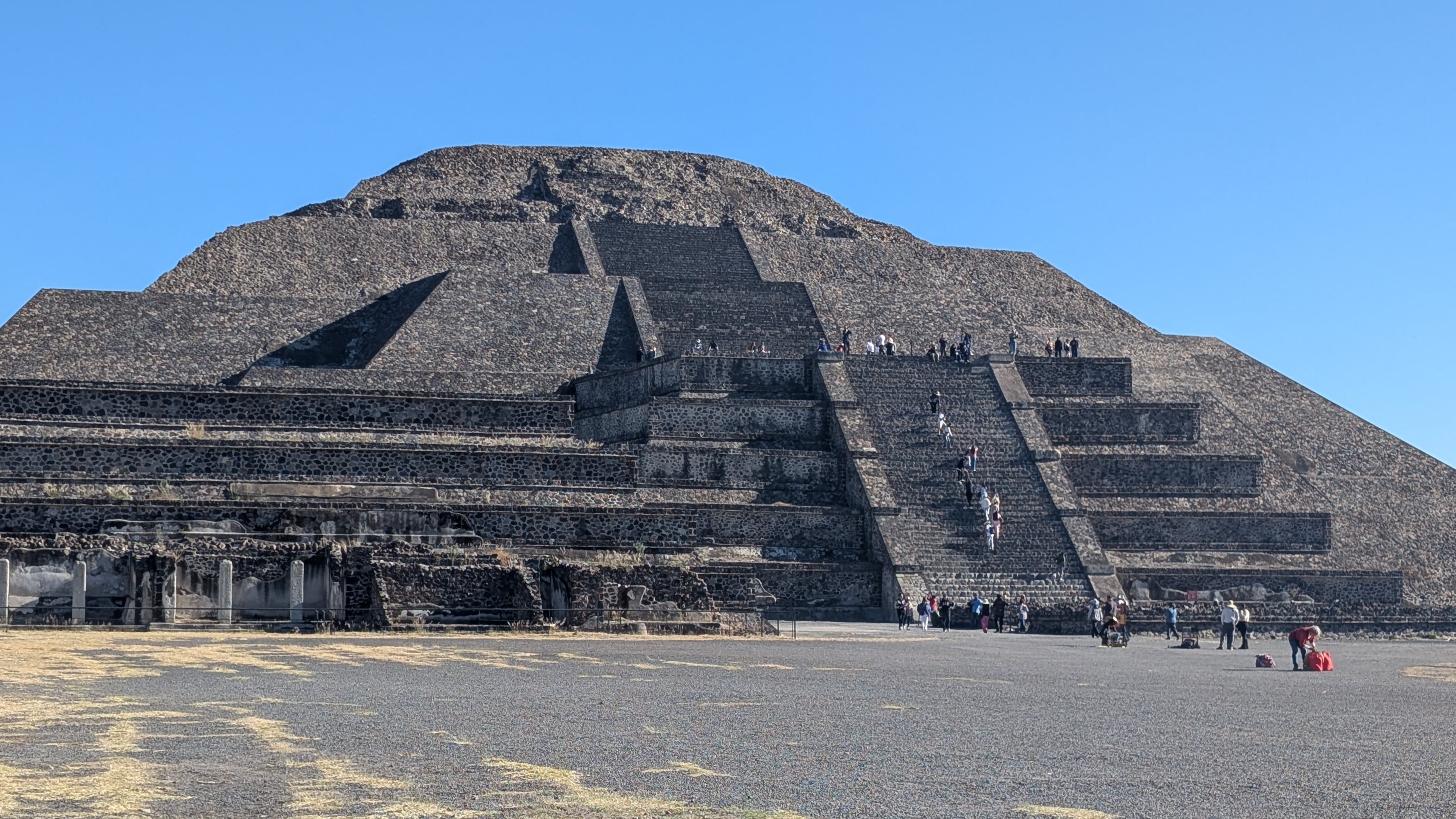 Las pirámides de Teotihuacán, uno de los principales destinos turísticos de México, cerraran hasta nuevo aviso, sun autoridades