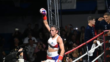 Yokasta Valle retiene sus títulos mundiales en las 105 libras y lanza un desafío a Seniesa Estrada