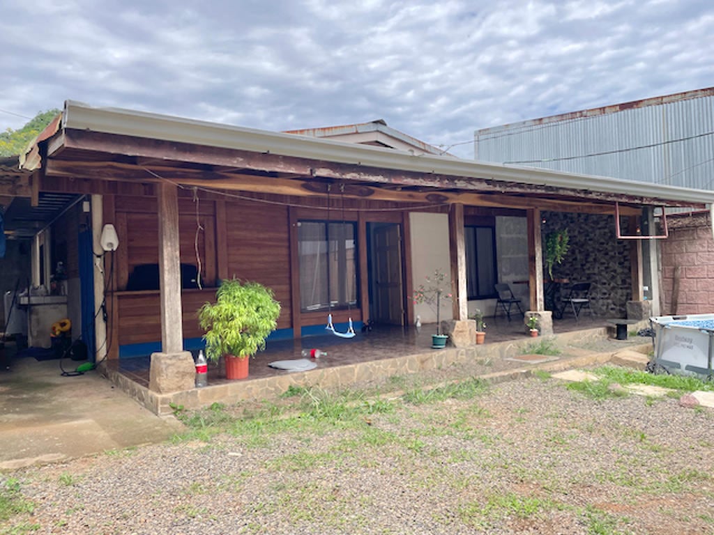 Esta casa está disponible en Orotina, de Alajuela.