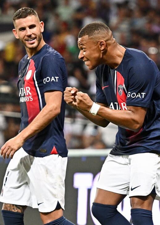 Lucas Hernández es lateral izquierdo titular desde su llegada al PSG