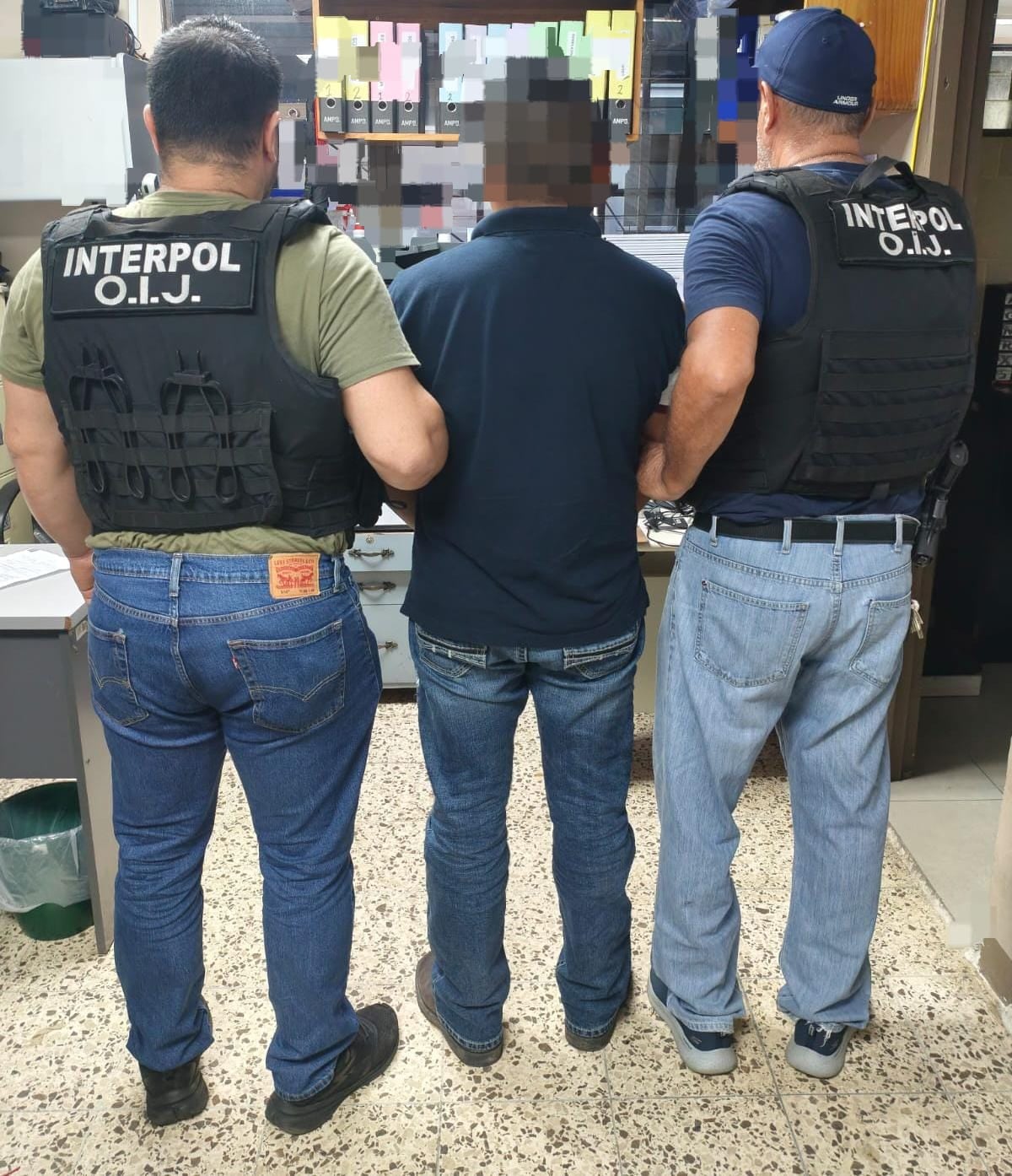 Un hombre de apellido Martínez, de 39 años, fue detenido por agentes de la Interpol en Costa Rica, buscado por drogas. Foto: OIJ