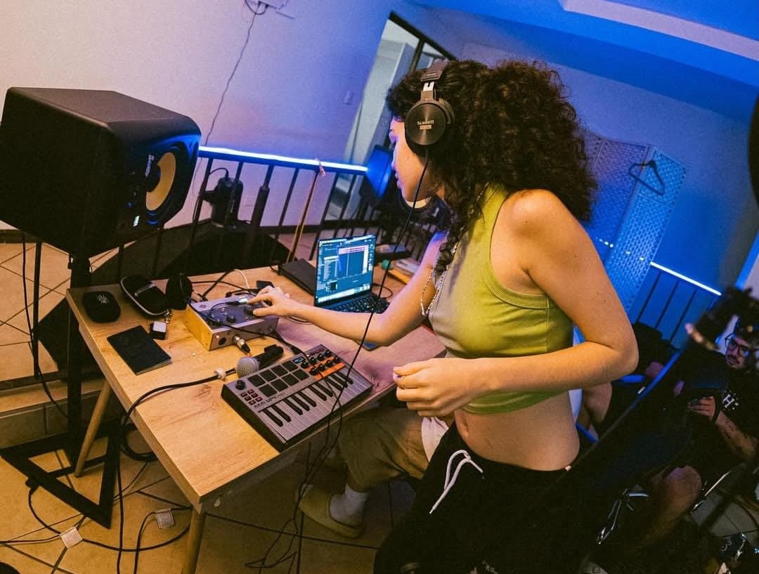 Letty Lioness tiene 19 años y suma más de 107 mil oyentes mensuales en Spotify.