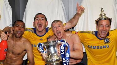 Leyenda del Chelsea felicitó a precandidato a la presidencia y quiere visitarlo en el país