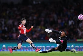 Keylor Navas puso a México a sus pies con un descomunal paradón que es viral en redes sociales