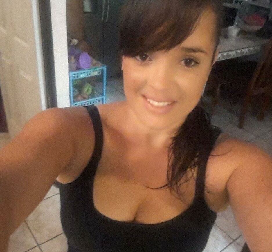 Karla Quirós Araya, profesora de español que fue asesinada por su pareja en La Guácima. foto tomada de Facebook.