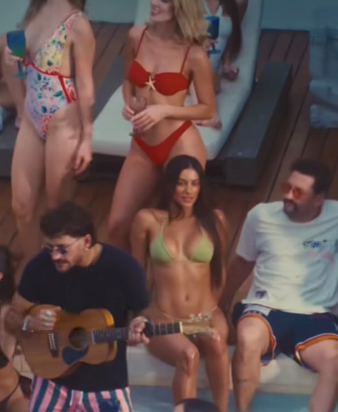 La modelo costarricense Fiorella Arbenz sale en el video musical de Mau y Ricky que se grabó en Flamingo, Guanacaste.