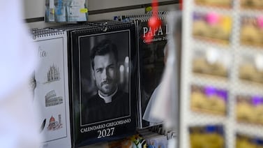 Calendario de “sacerdotes sexis” de Roma vuelve a dar de qué hablar por inesperada revelación