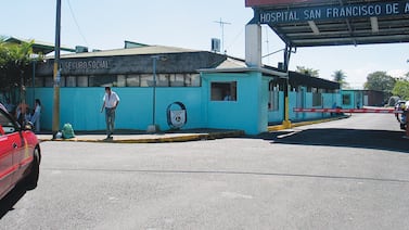 Ataque sangriento en Grecia deja un hombre herido con cuchillo en la cabeza