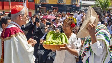 León XIV, el primer papa de Estados Unidos que ama el ceviche peruanos y quiere unir al mundo