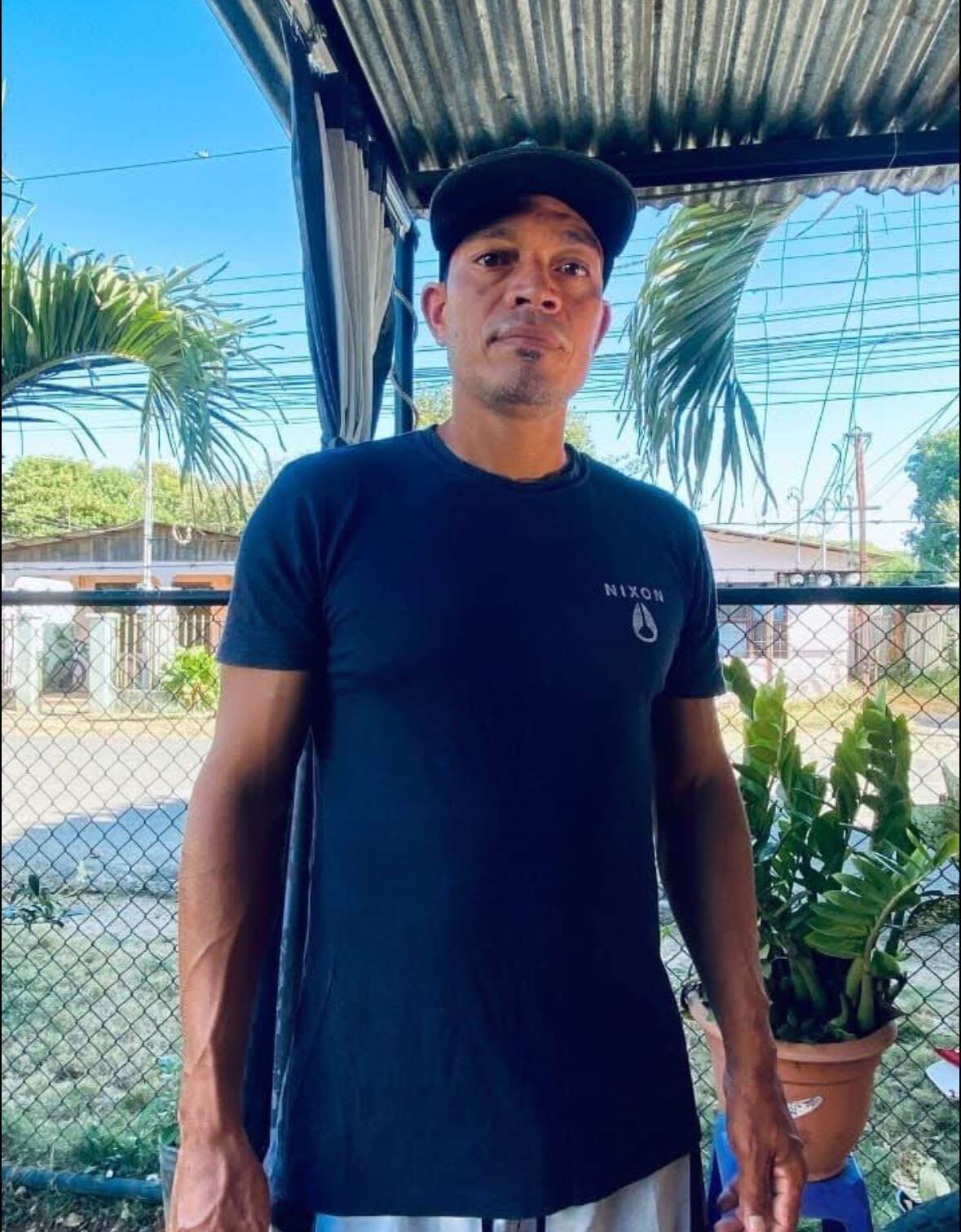 Christian Chavarría Cantillo, de 40 años, es el motociclista que murió al ser chocado por un carro en Belén, Carrillo, Guanacaste. Foto: Tomada de redes sociales