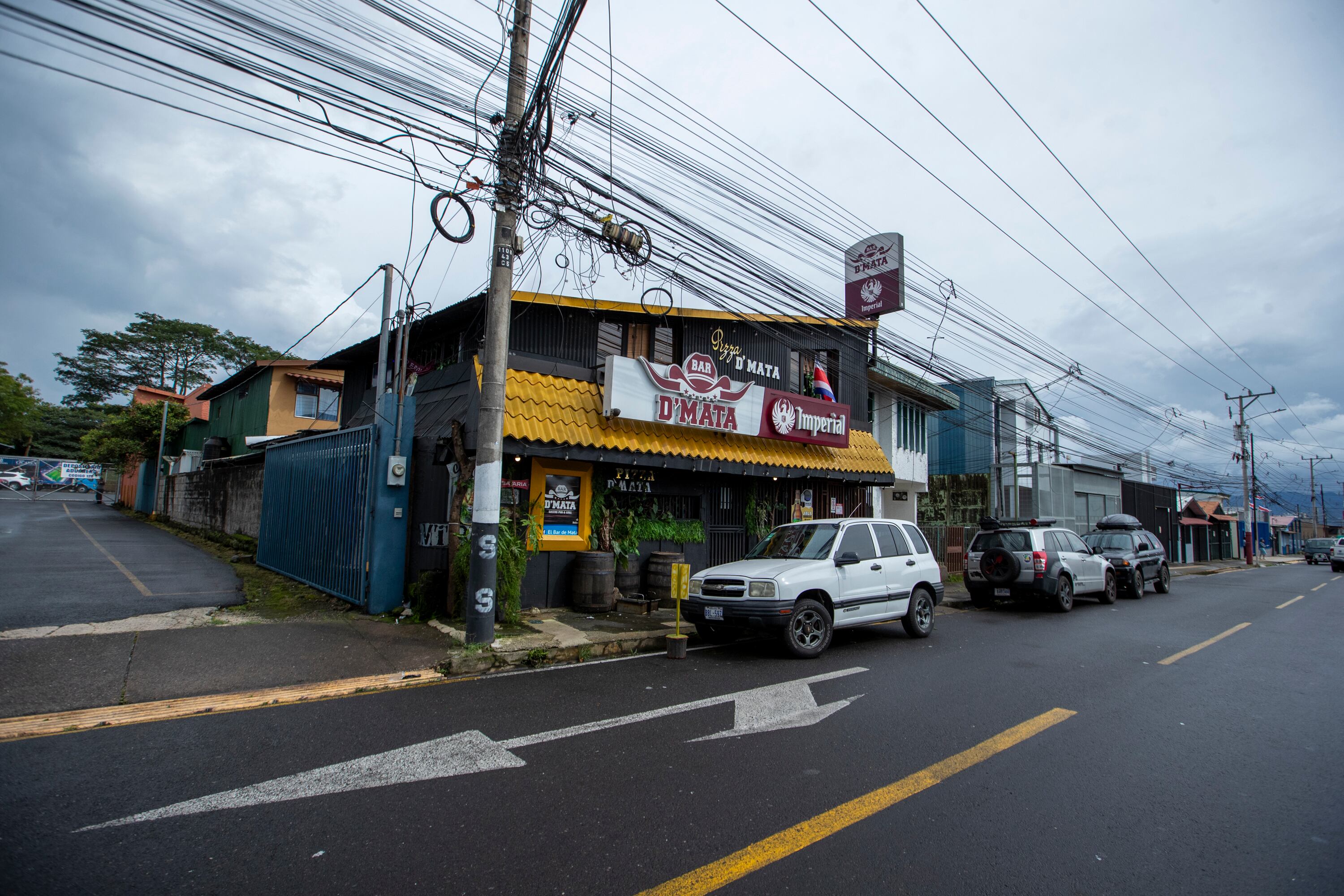 19/10/2023, San José, Tibas, incendio en el Bar de Mata, diagonal a la esquina sur este del estadio Ricardo Saprissa.