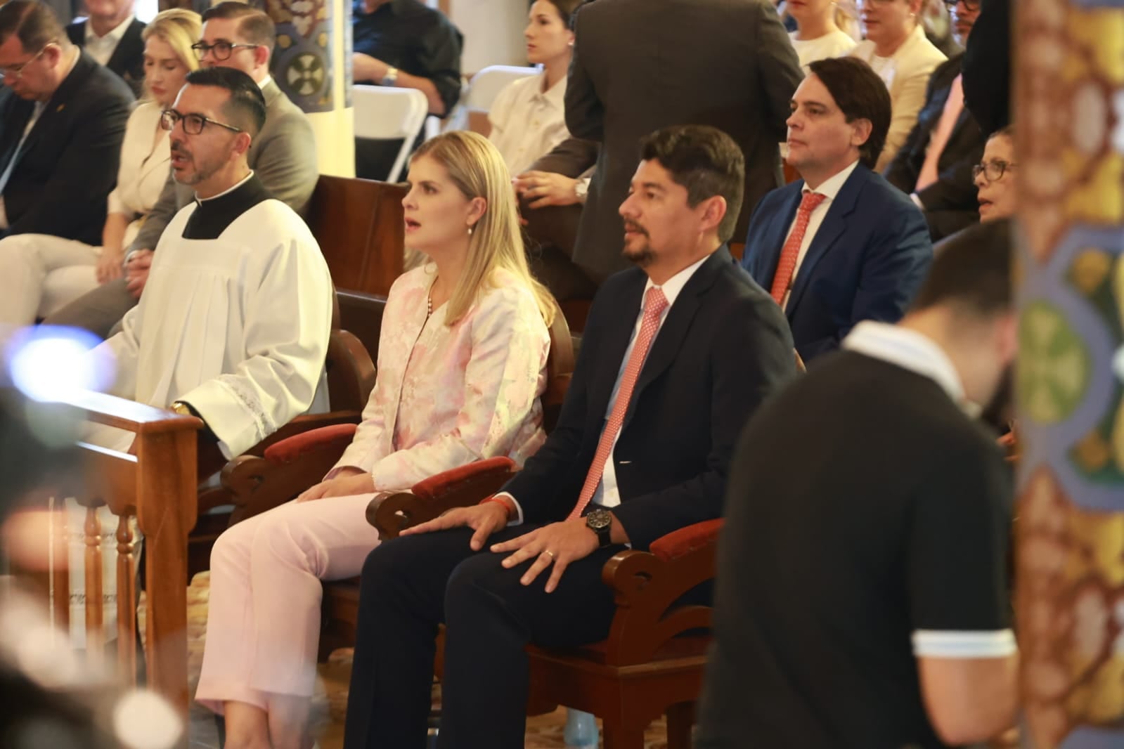 9 de mayo de 2026. Misa en la Basílica de Los Ángeles en Cartago donde asistieron la presidenta Laura Fernández junto con su gabitene, un día después del traspaso de poderes.