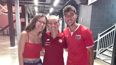 Familia de Mauricio y Gloriana Villalobos está a punto de cumplir un sueño que tenían guardado