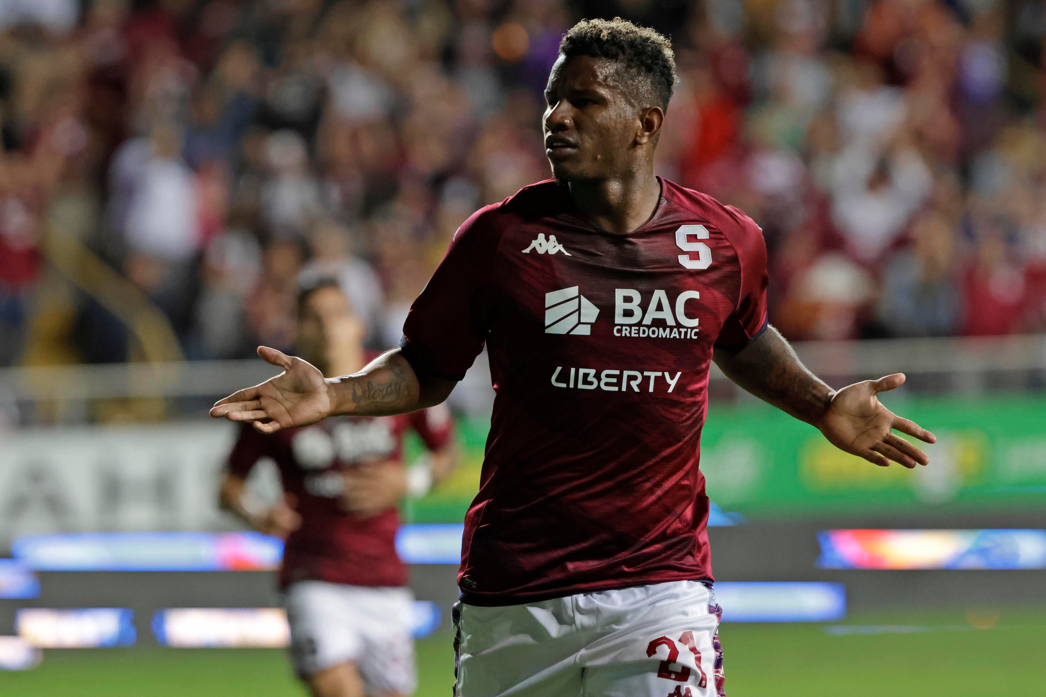 09/12/2023. Estadio Ricardo Saprissa Aymá, Tibás. Hora: 08:00 p.m. Partido de vuelta de la semifinal del Torneo de Apertura 2023 disputado entre el Deportivo Saprissa y el Club Sport Cartaginés en el Estadio Ricardo Saprissa Aymá, Tibás. Fotos: Mayela López