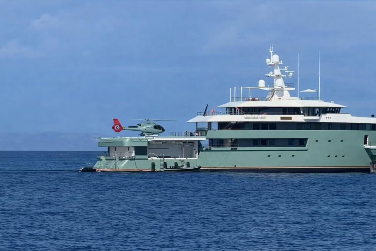 Todd Boehly, habría llegado a Costa Rica a bordo de este yate.
