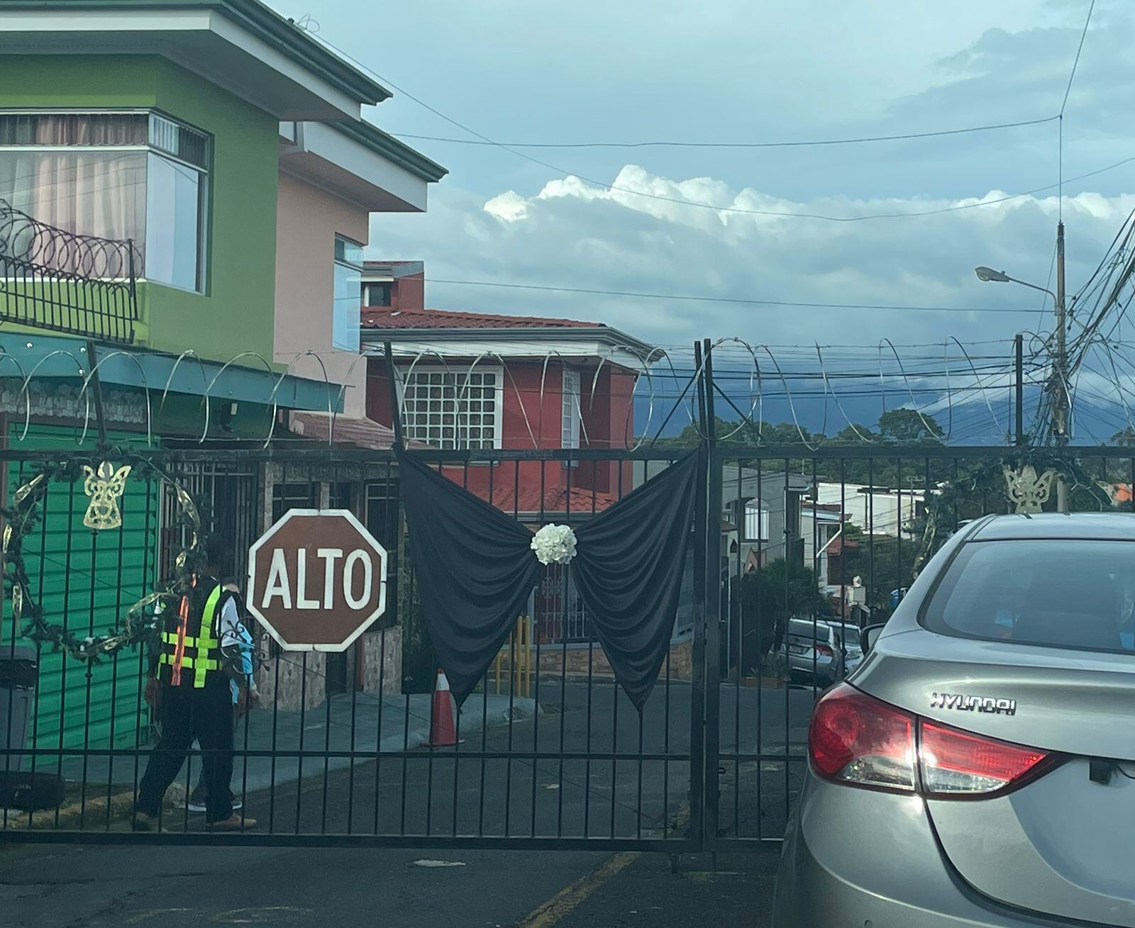 Residencial Turin donde vive la familia del piloto Mario Miranda